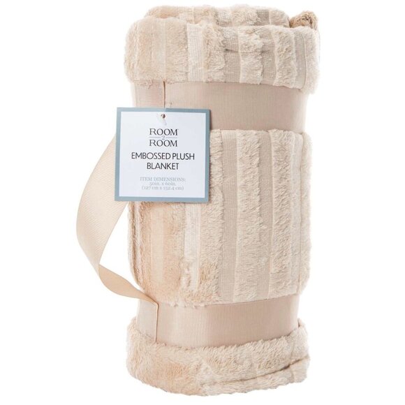 NWT Embossed Plush Blanket 50in x 60in Beige Neutral Modern Minimalist Coastal - Picture 1 of 3